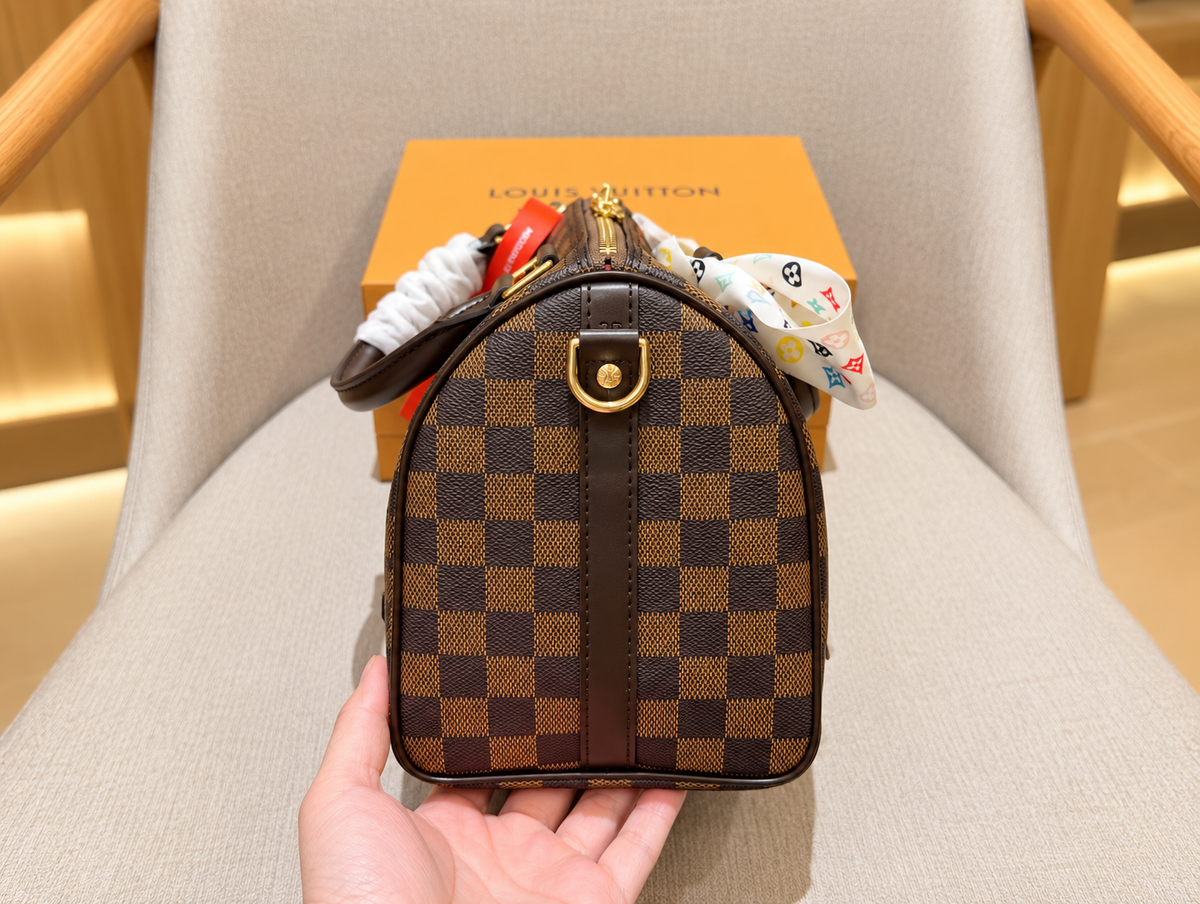 Louis Vuitton 25cm damier bandoulière réglable