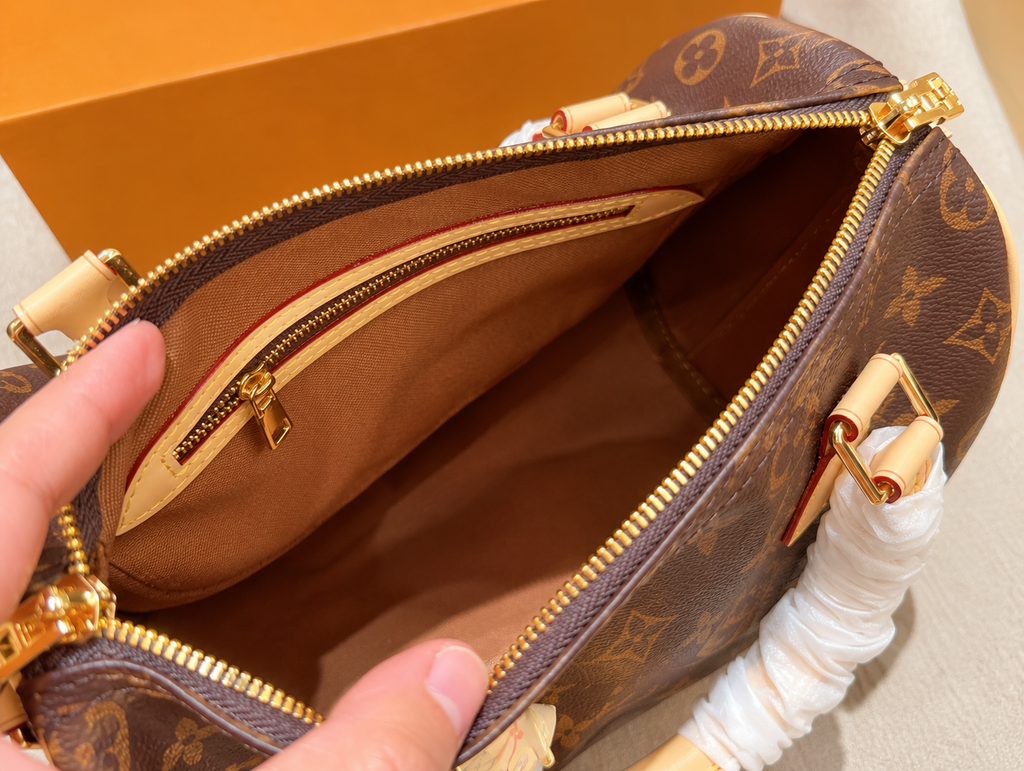 Louis Vuitton 25cm monogramme bandoulière réglable